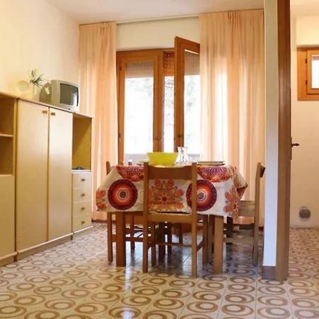 Seaside Flat In A And Quiet Area Lägenhet Bibione