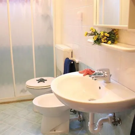 Seaside Flat In A And Quiet Area *