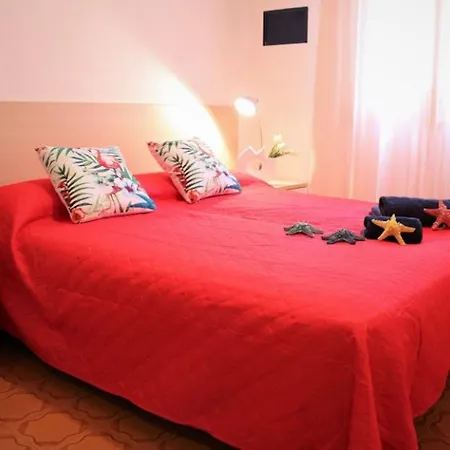 Seaside Flat In A And Quiet Area Appartamento