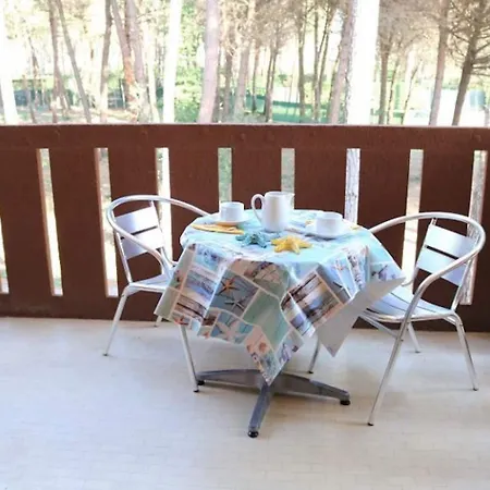 Seaside Flat In A And Quiet Area Appartamento Bibione
